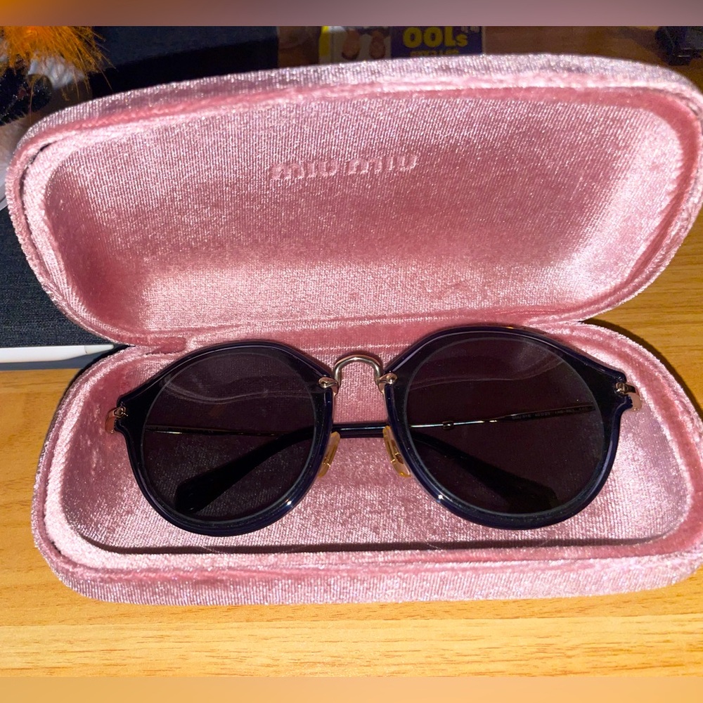 NEW Authentic Miu Miu MU 51SS Women’s Sunglasses